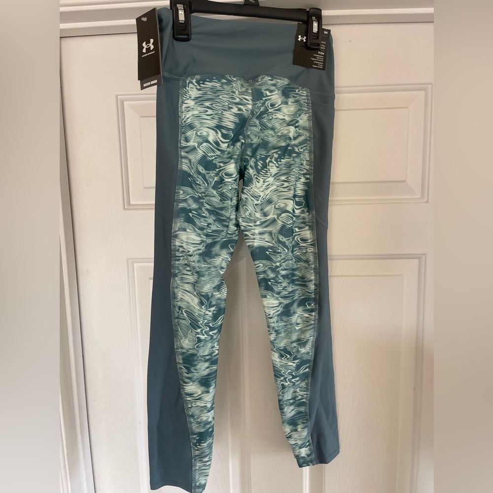 Under Armour Women’s Aqua/Green Swirl Compression Leggings Size S